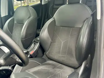 Peugeot 2008 2017 Crossway Moduri de condus Rate Garantie