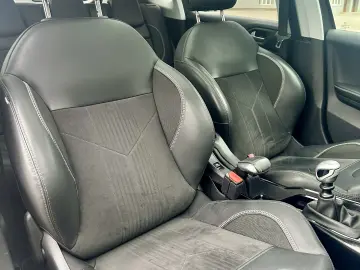 Peugeot 2008 2017 Crossway Moduri de condus Rate Garantie