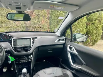 Peugeot 2008 2017 Crossway Moduri de condus Rate Garantie