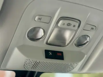 Peugeot 2008 2017 Crossway Moduri de condus Rate Garantie