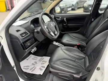 Elaris PIO 49CP Baterie27Kwh Climatronic Piele Finantare Sma