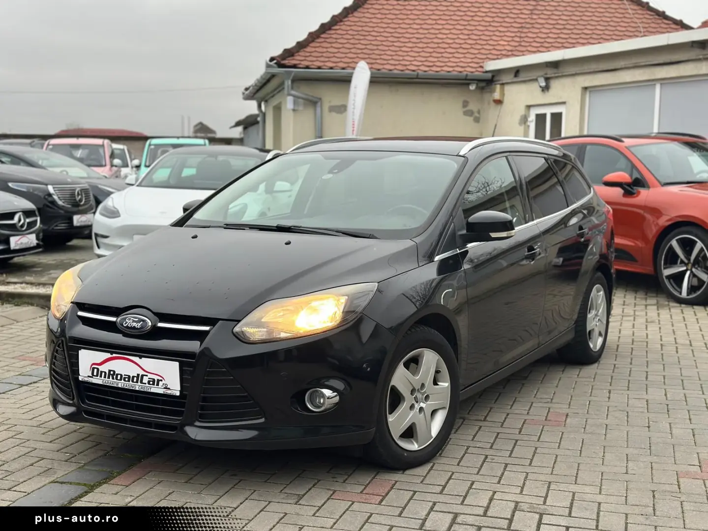 Ford Focus 2.0TDCi 136CP KeylessGo IncalzireScaune ParkAssis