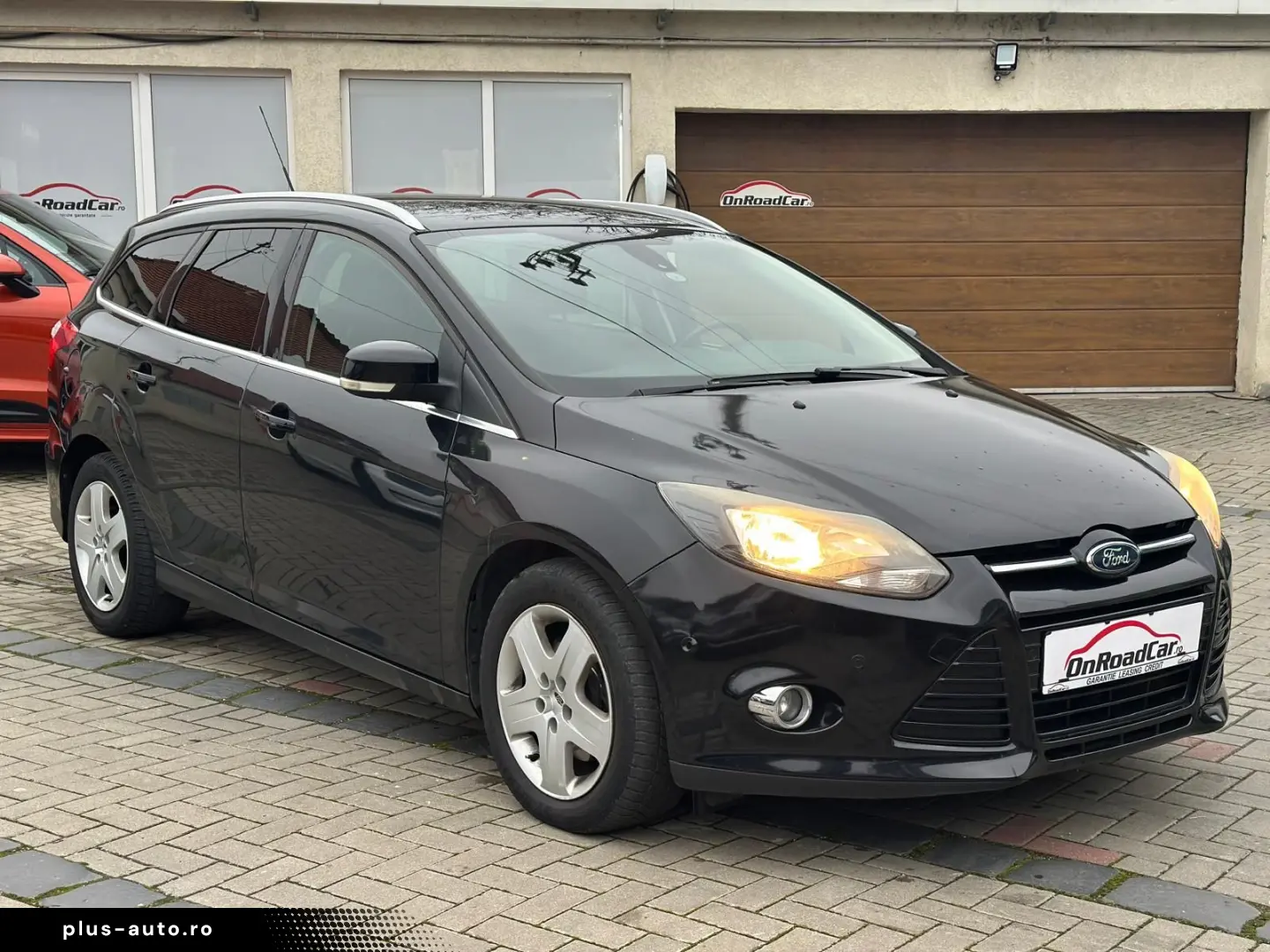 Ford Focus 2.0TDCi 136CP KeylessGo IncalzireScaune ParkAssis