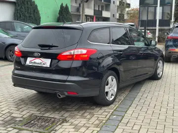 Ford Focus 2.0TDCi 136CP KeylessGo IncalzireScaune ParkAssis