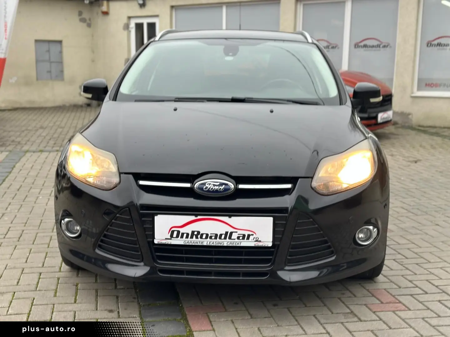 Ford Focus 2.0TDCi 136CP KeylessGo IncalzireScaune ParkAssis
