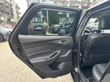 Ford Focus 2.0TDCi 136CP KeylessGo IncalzireScaune ParkAssis
