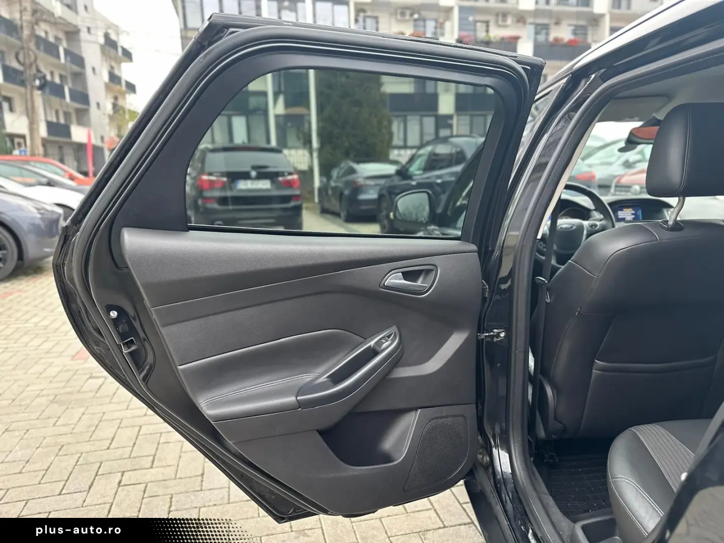 Ford Focus 2.0TDCi 136CP KeylessGo IncalzireScaune ParkAssis