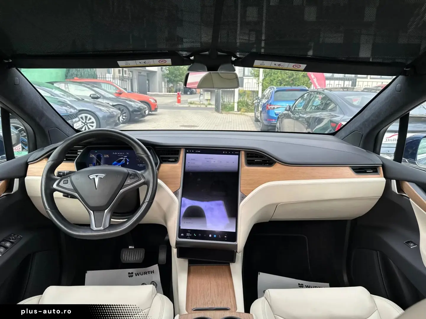Tesla T-Model-X