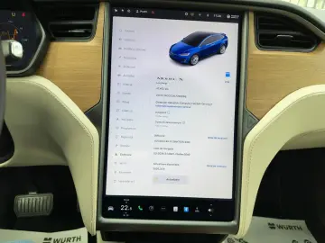 Tesla T-Model-X
