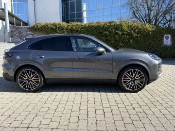 PORSCHE Cayenne Coupe S Matrix HA-Lenk SportAbgas Bose