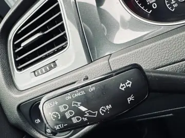 Volkswagen Golf 7  Fab.01.2018 1.0 Benzina 86 Cp Euro 5