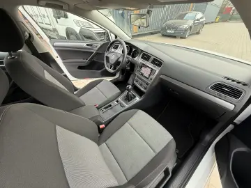 Volkswagen Golf 1.6 TDI BlueMotion