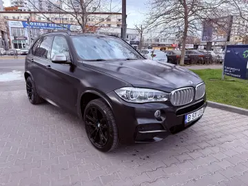 BMW X5 M50