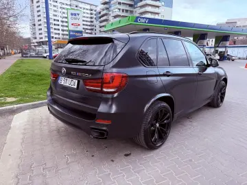 BMW X5 M50