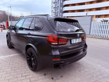 BMW X5 M50