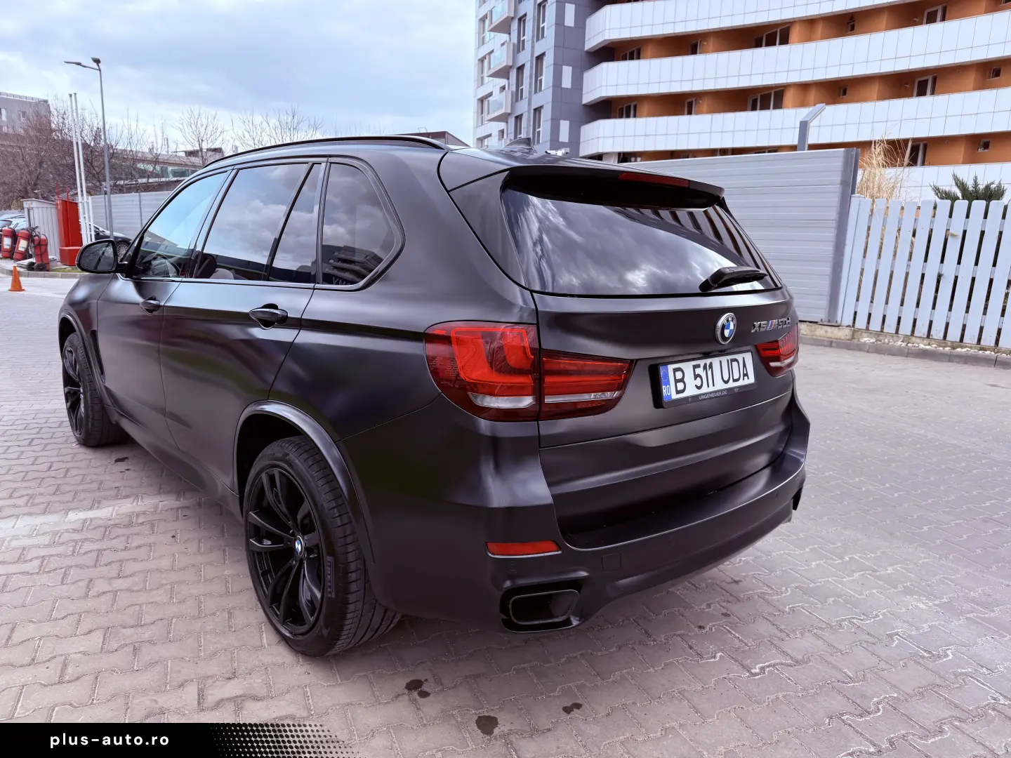 BMW X5 M50