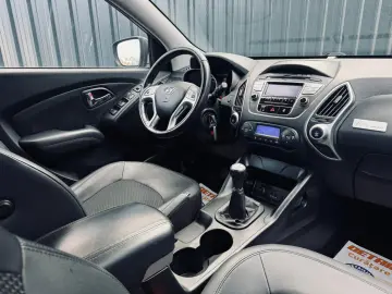 Hyundai Tucson IX-35   2.0 BENZINA 163CP   Fab 04.2010