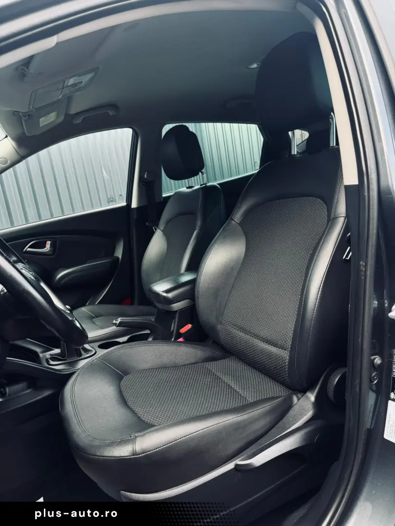 Hyundai Tucson IX-35   2.0 BENZINA 163CP   Fab 04.2010