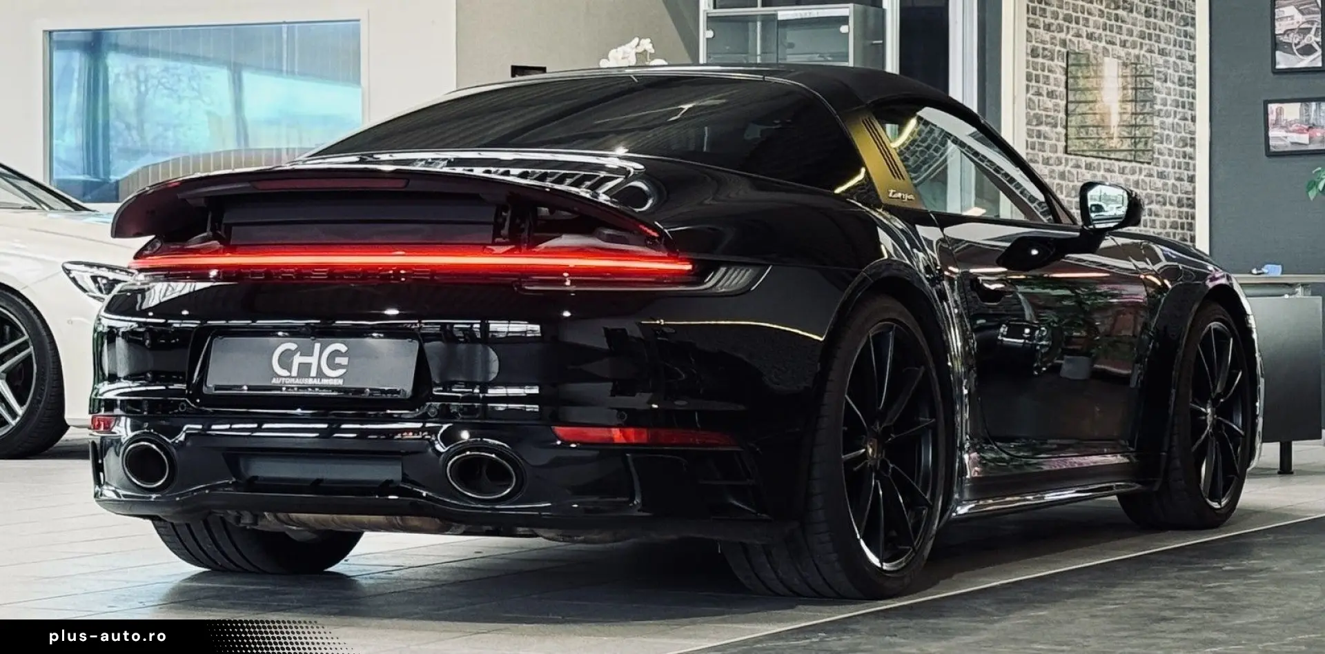 PORSCHE 911 992 Targa 4 SPORT AGA DESIGN PAKET SCHWARZ B