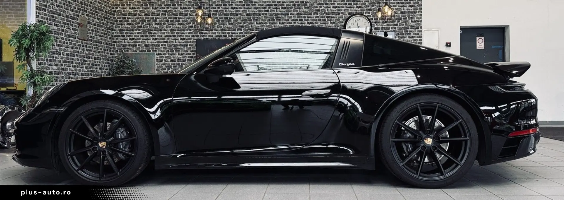 PORSCHE 911 992 Targa 4 SPORT AGA DESIGN PAKET SCHWARZ B