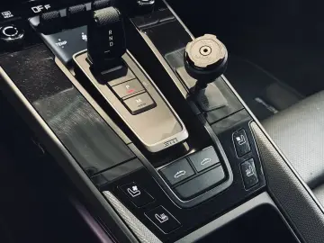 PORSCHE 911 992 Targa 4 SPORT AGA DESIGN PAKET SCHWARZ B