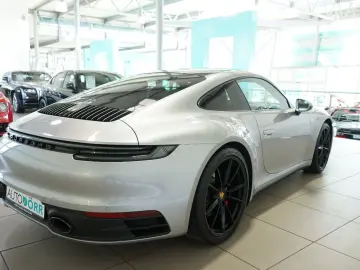 PORSCHE 911 992 Carrera 4S Coupé Sportabg. Glasdach BOSE