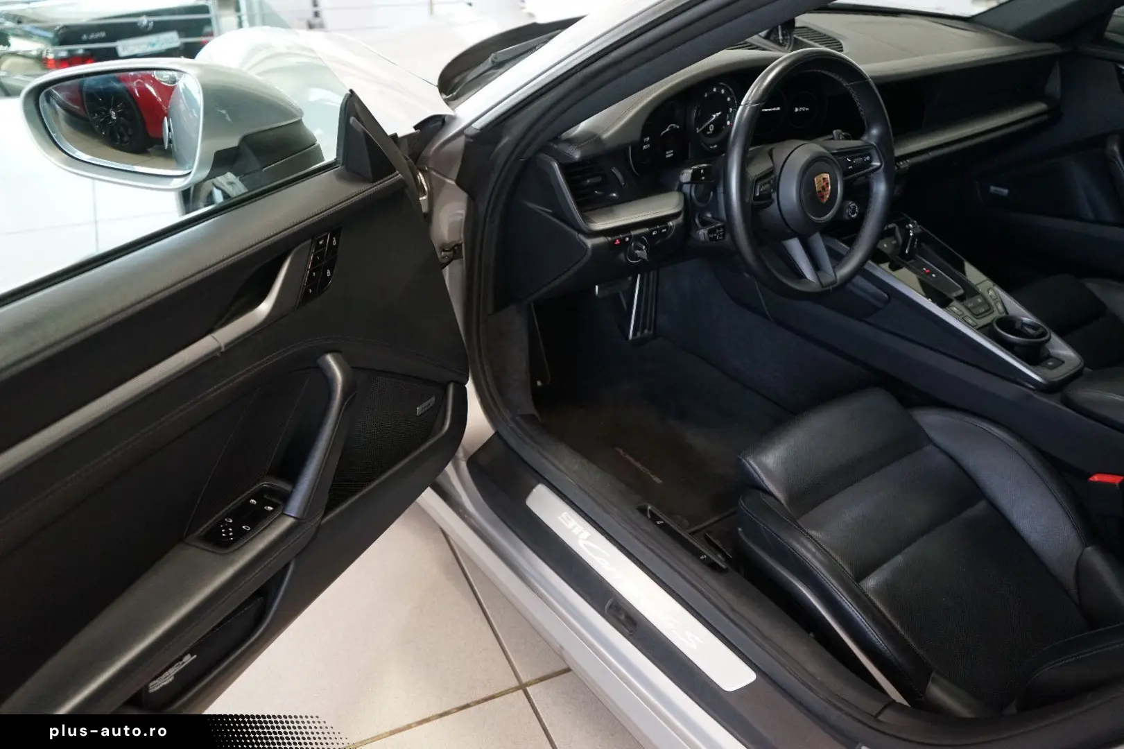 PORSCHE 911 992 Carrera 4S Coupé Sportabg. Glasdach BOSE