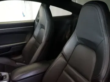 PORSCHE 911 992 Carrera 4S Coupé Sportabg. Glasdach BOSE