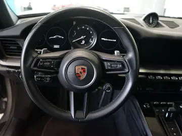 PORSCHE 911 992 Carrera 4S Coupé Sportabg. Glasdach BOSE