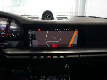 PORSCHE 911 992 Carrera 4S Coupé Sportabg. Glasdach BOSE