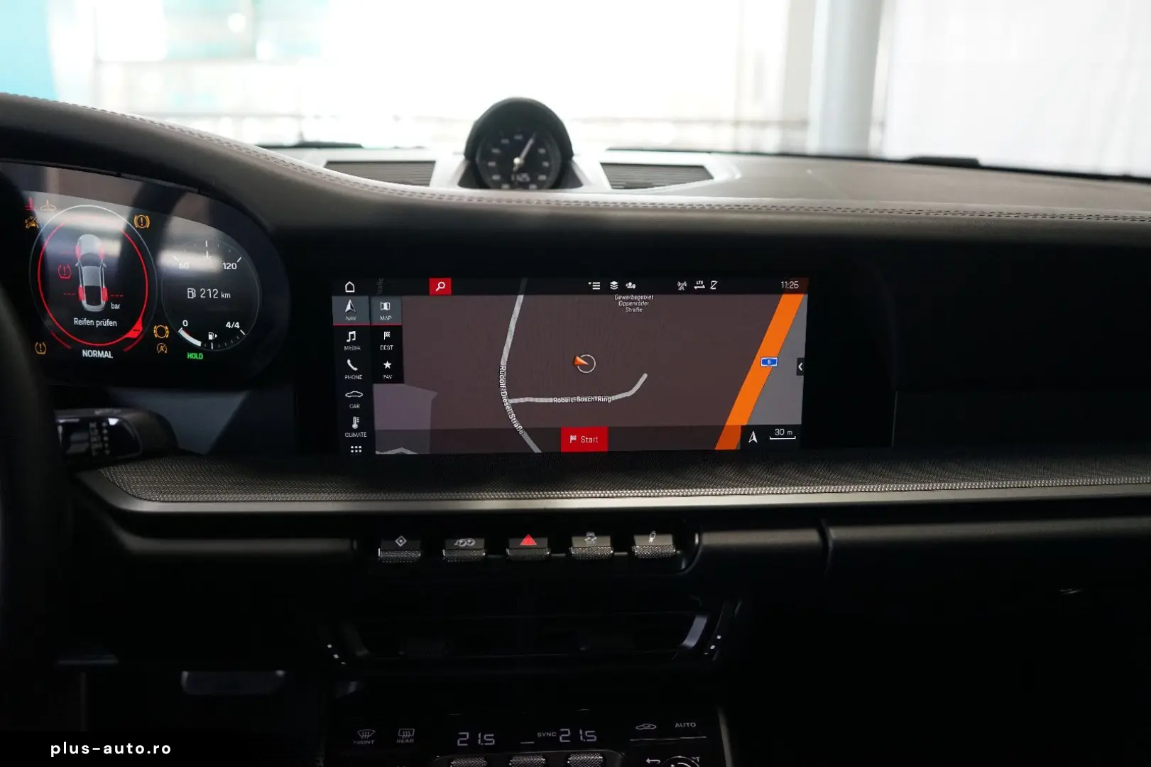 PORSCHE 911 992 Carrera 4S Coupé Sportabg. Glasdach BOSE