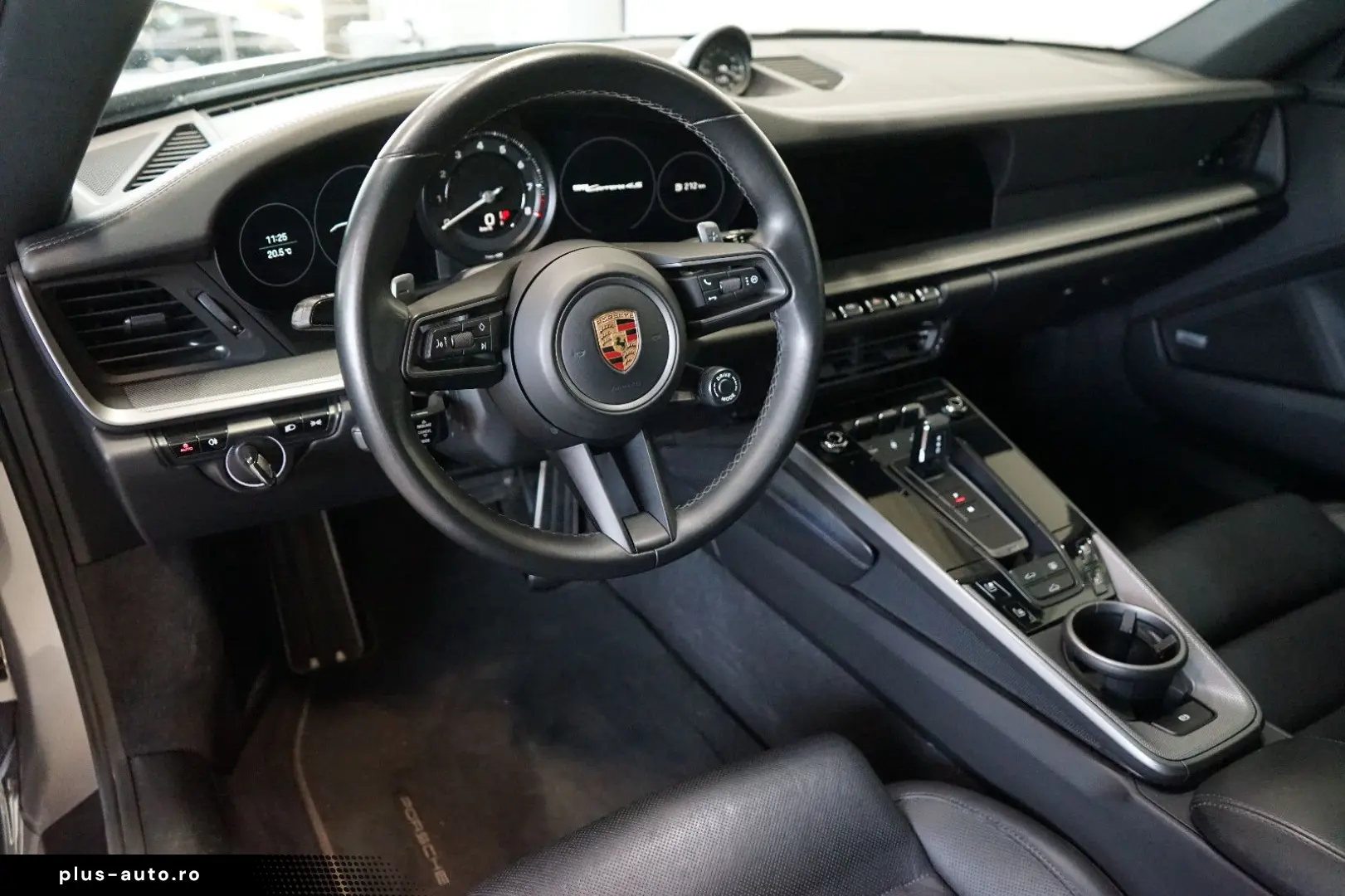 PORSCHE 911 992 Carrera 4S Coupé Sportabg. Glasdach BOSE