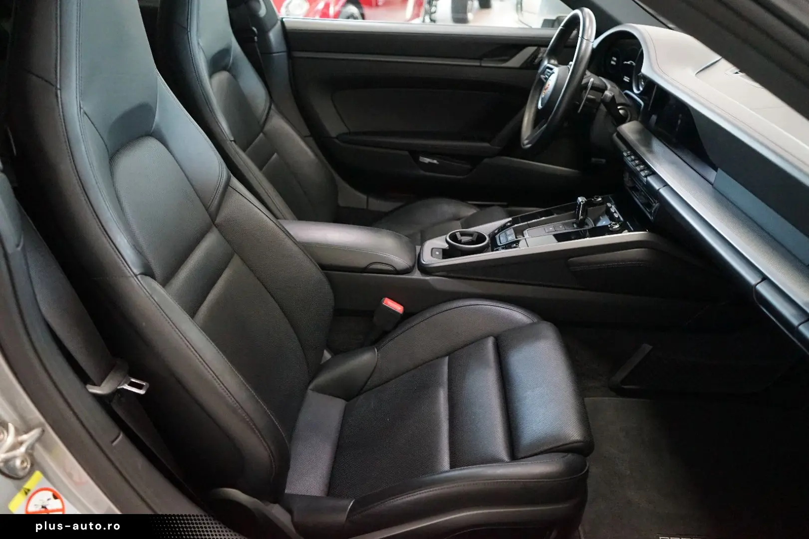 PORSCHE 911 992 Carrera 4S Coupé Sportabg. Glasdach BOSE