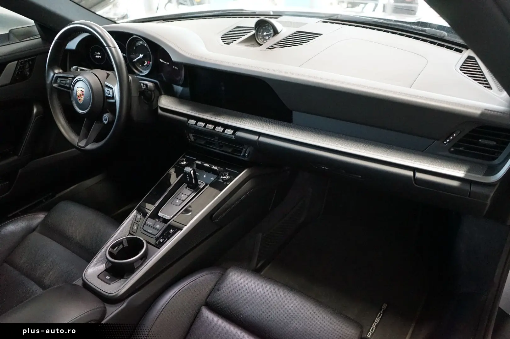 PORSCHE 911 992 Carrera 4S Coupé Sportabg. Glasdach BOSE