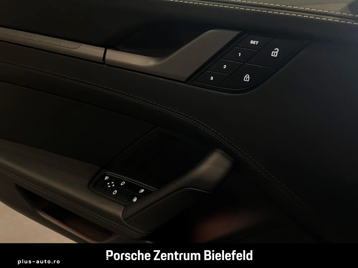 PORSCHE 992 911 Carrera BOSE Sportabgasanlage InnoDrive