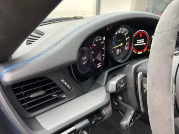 PORSCHE 992 GT3 CLUBSPORT LIFT CARBON SCHALE MATRIX