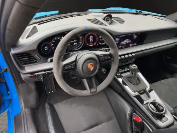 PORSCHE 992 GT3 CLUBSPORT LIFT CARBON SCHALE MATRIX