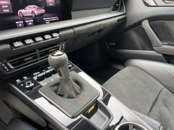 PORSCHE 992 GT3 CLUBSPORT LIFT CARBON SCHALE MATRIX