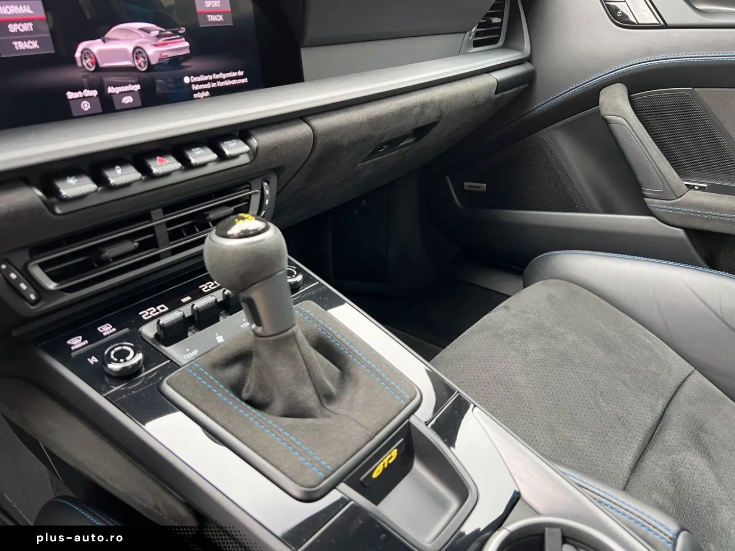 PORSCHE 992 GT3 CLUBSPORT LIFT CARBON SCHALE MATRIX