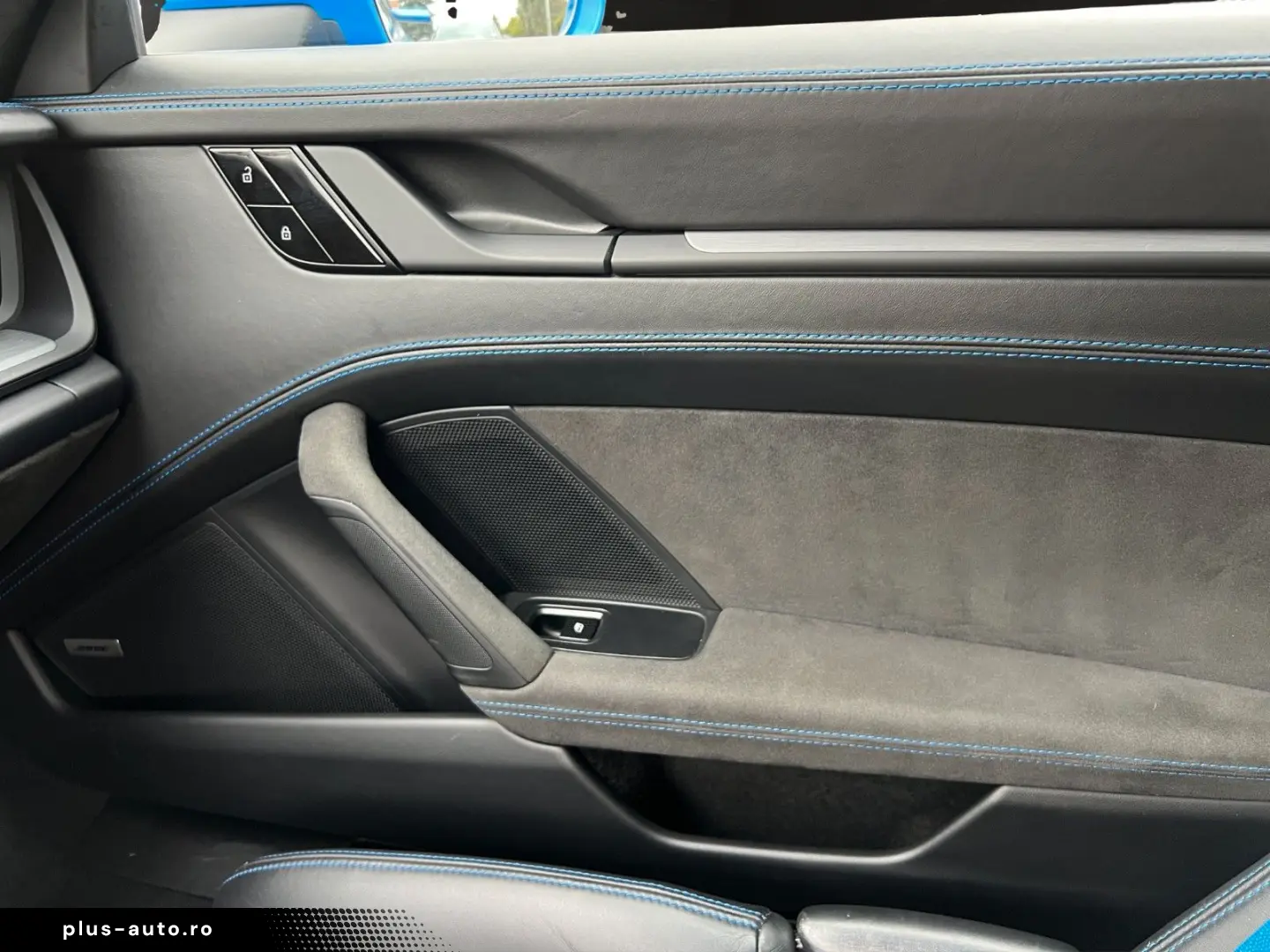 PORSCHE 992 GT3 CLUBSPORT LIFT CARBON SCHALE MATRIX