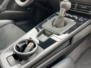 PORSCHE 992 GT3 CLUBSPORT LIFT CARBON SCHALE MATRIX