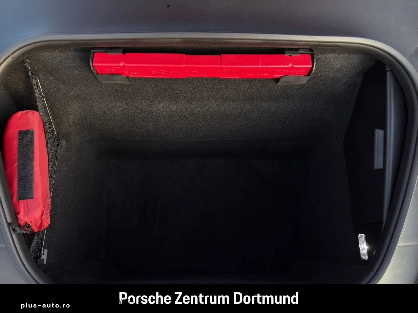 PORSCHE 992 911 Carrera 4 GTS BOSE Sportabgas HA-Lenkung