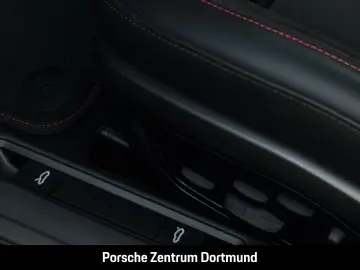 PORSCHE 992 911 Carrera 4 GTS BOSE Sportabgas HA-Lenkung