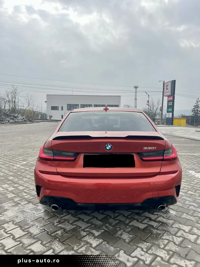BMW 330