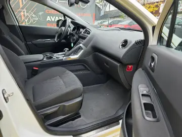 Peugeot 3008 Allure 2.0 Hibrid