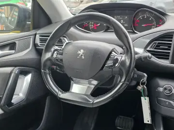 Peugeot 308 1.5 BlueHDi GT Pack Posibilitate Rate