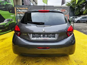 Peugeot 208 1.2 PureTech Style