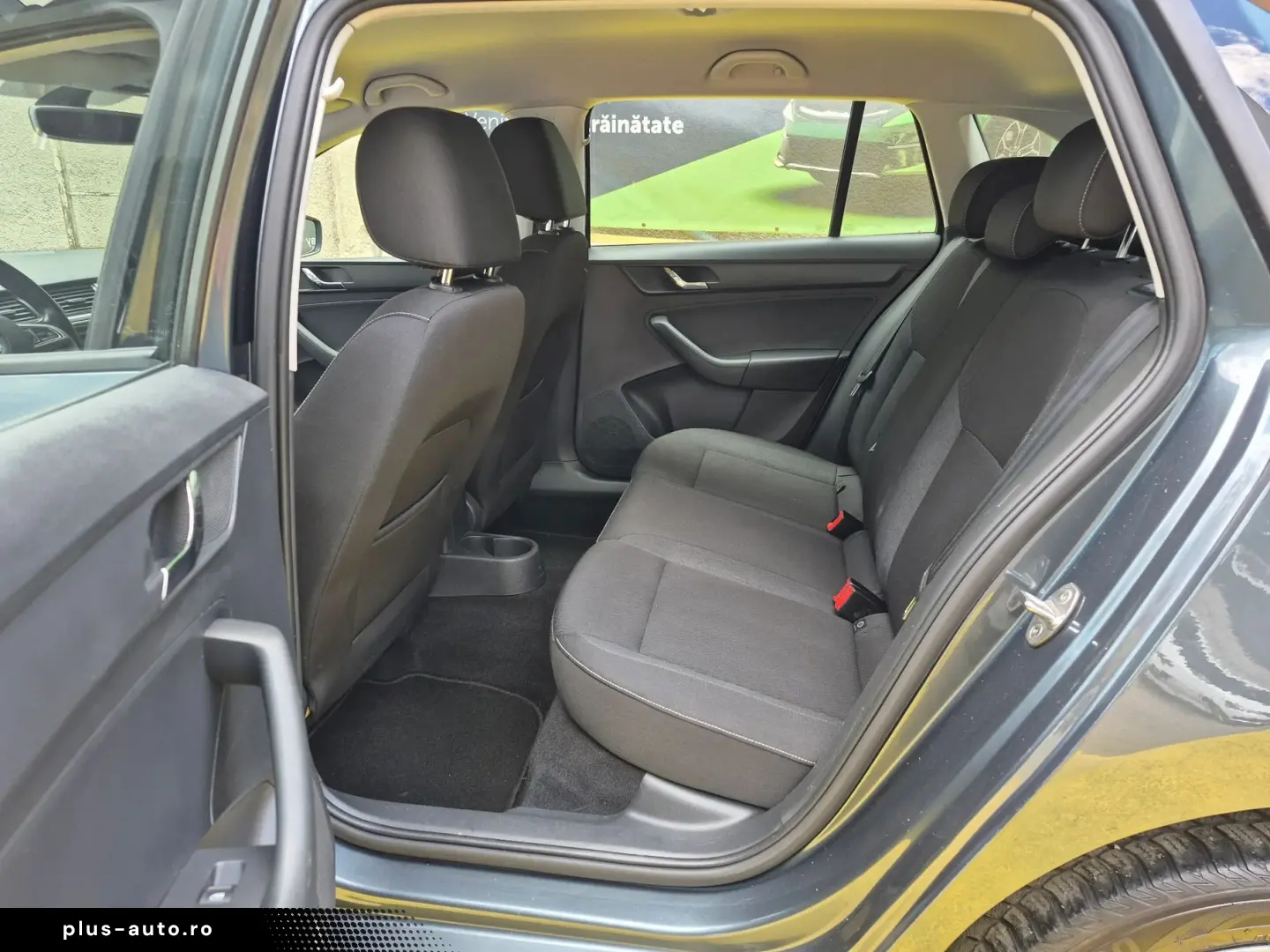 Skoda Rapid spaceback Posibilitate Rate