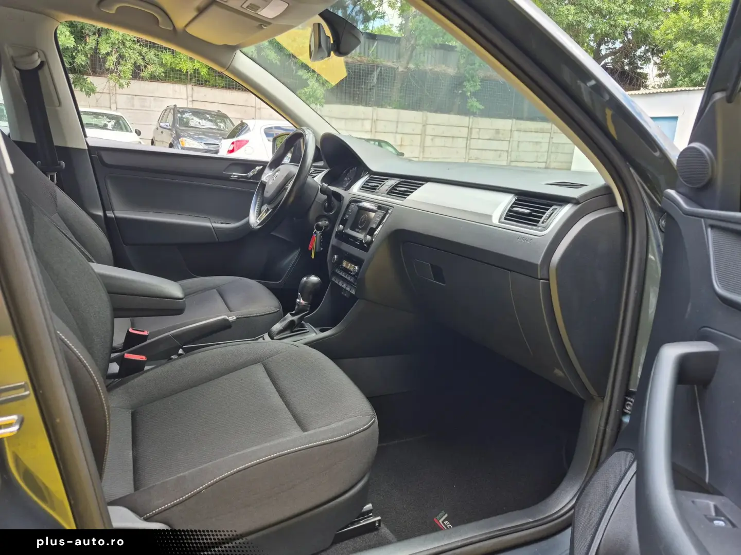 Skoda Rapid spaceback Posibilitate Rate