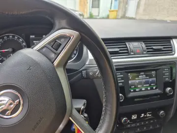 Skoda Rapid spaceback Posibilitate Rate